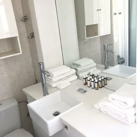Luxury Traditional Three-bedroom House Pensión Mykonos Town